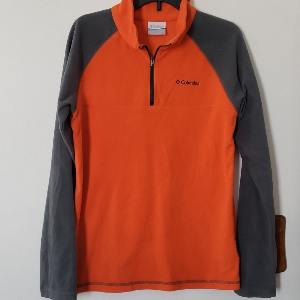 Lightweight Columbia quarter zip top size L